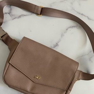 Freshly picked park pack Fanny pack in fig